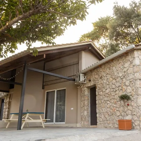 Marcon Stone House Villa Nikiana
