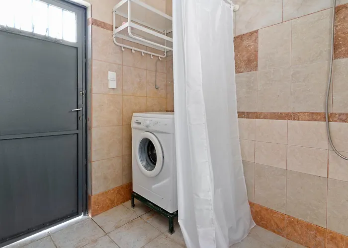 Markon Stone House * 니키아나