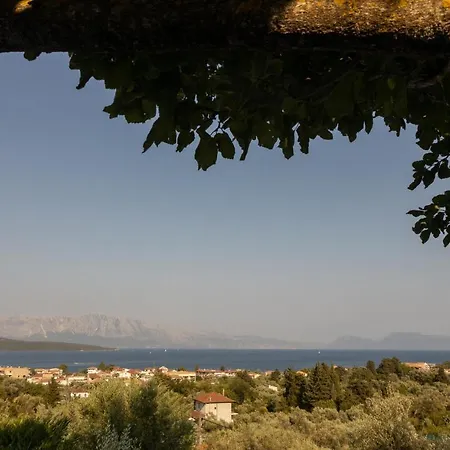 Markon Stone House Vila Nikiana