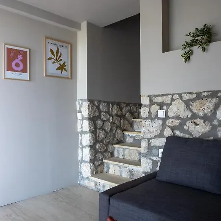 Marcon Stone House Villa Nikiana