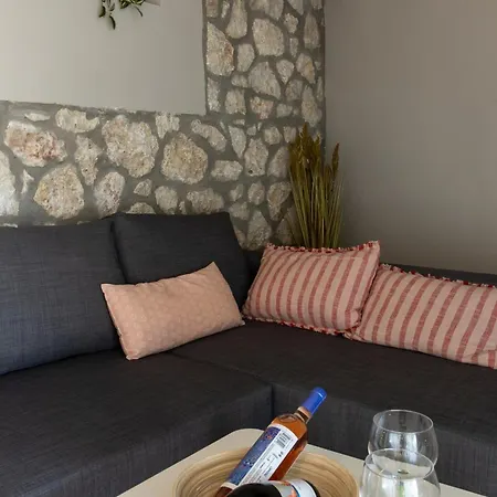 Marcon Stone House Nikiana