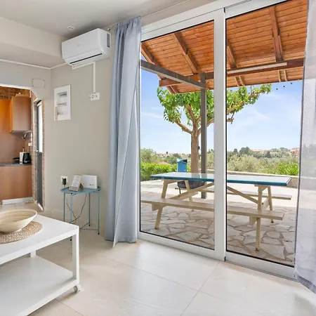 Villa Marcon Stone House *